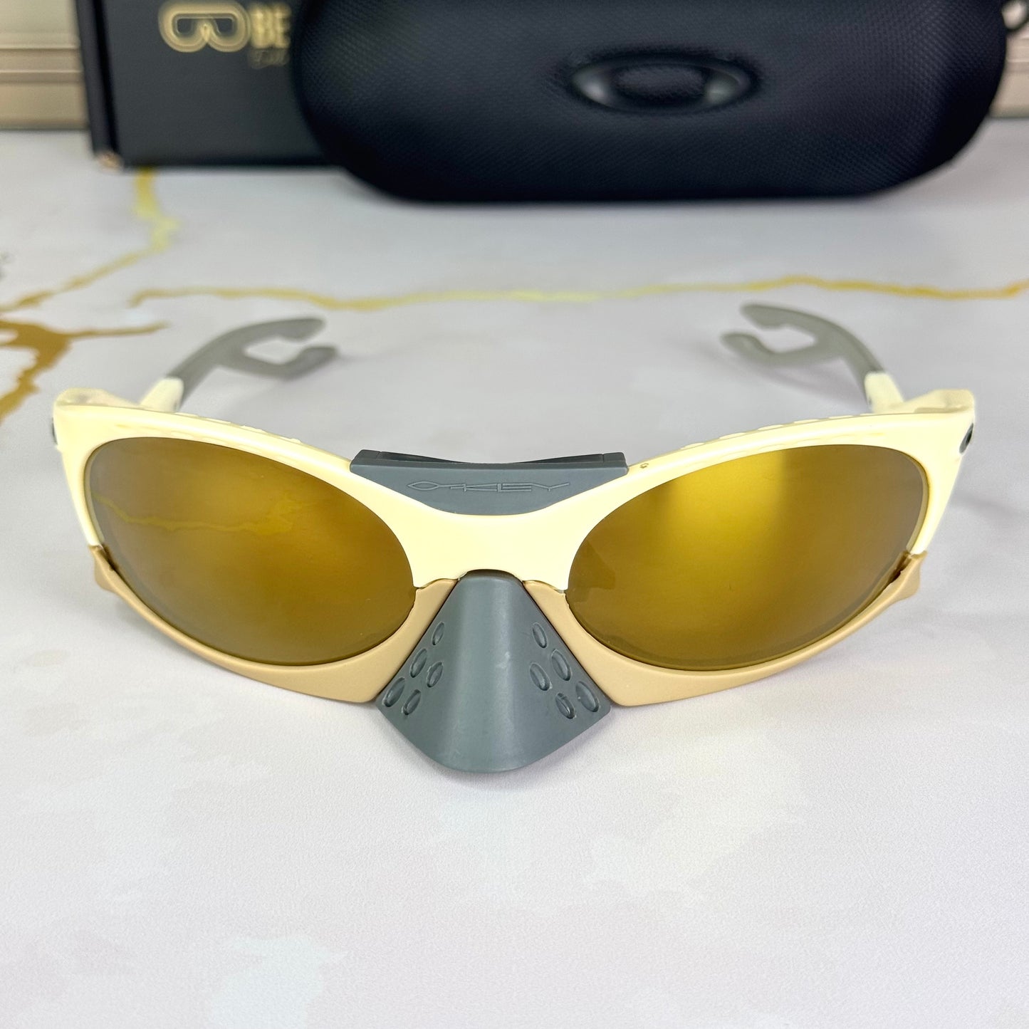 Oakley Plantaris Premium