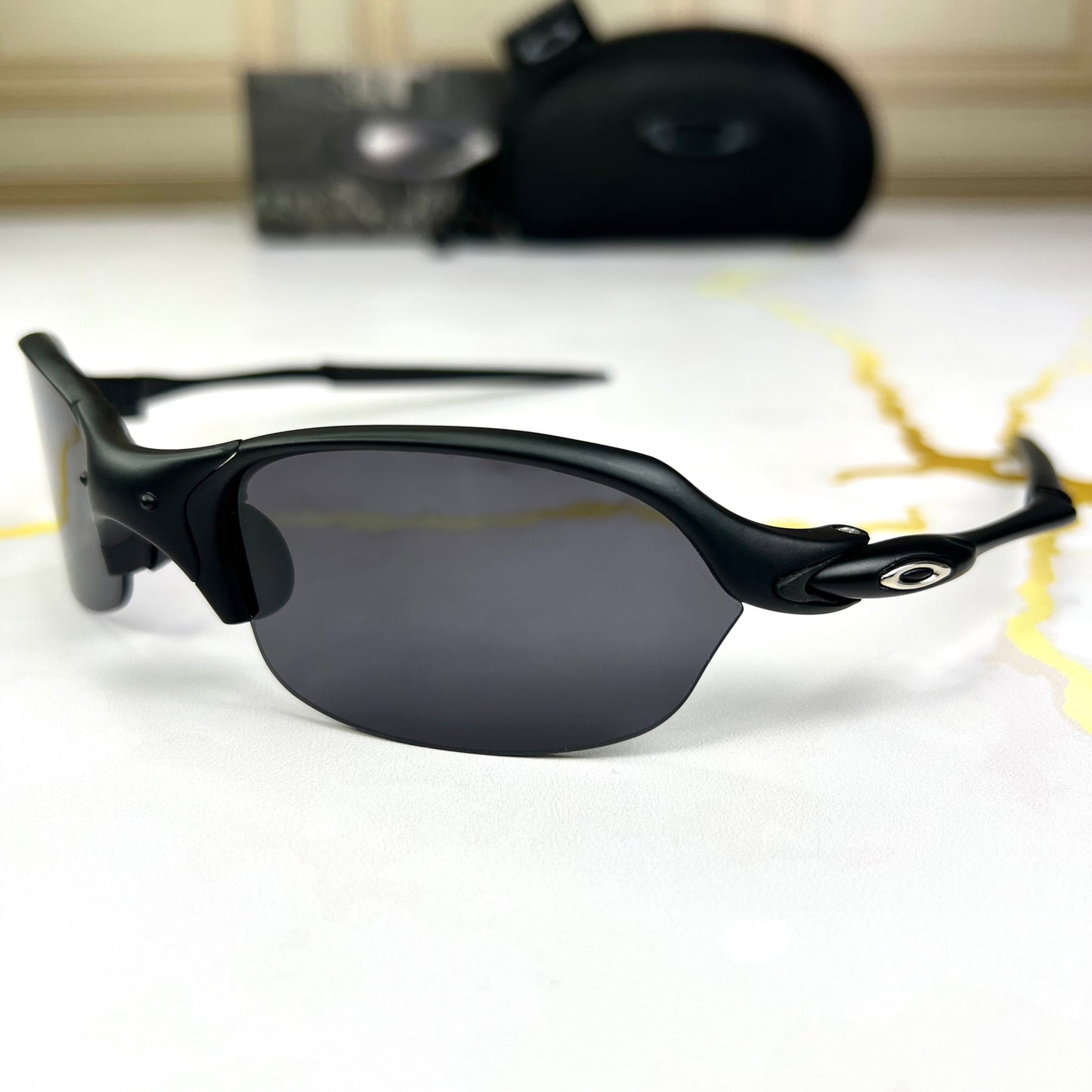 Romeo 2 Carbon All Black - Full Metálica