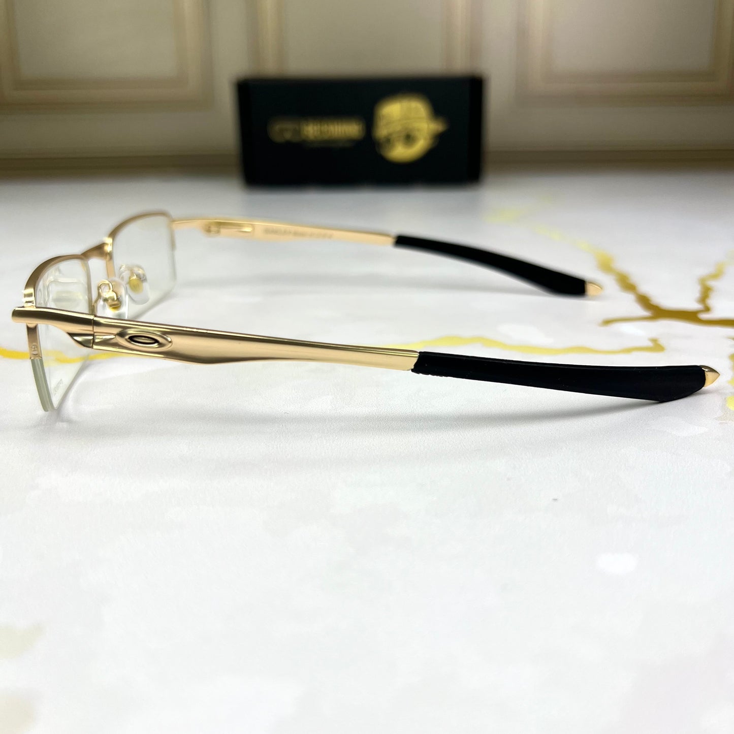 Oakley Titan Gold