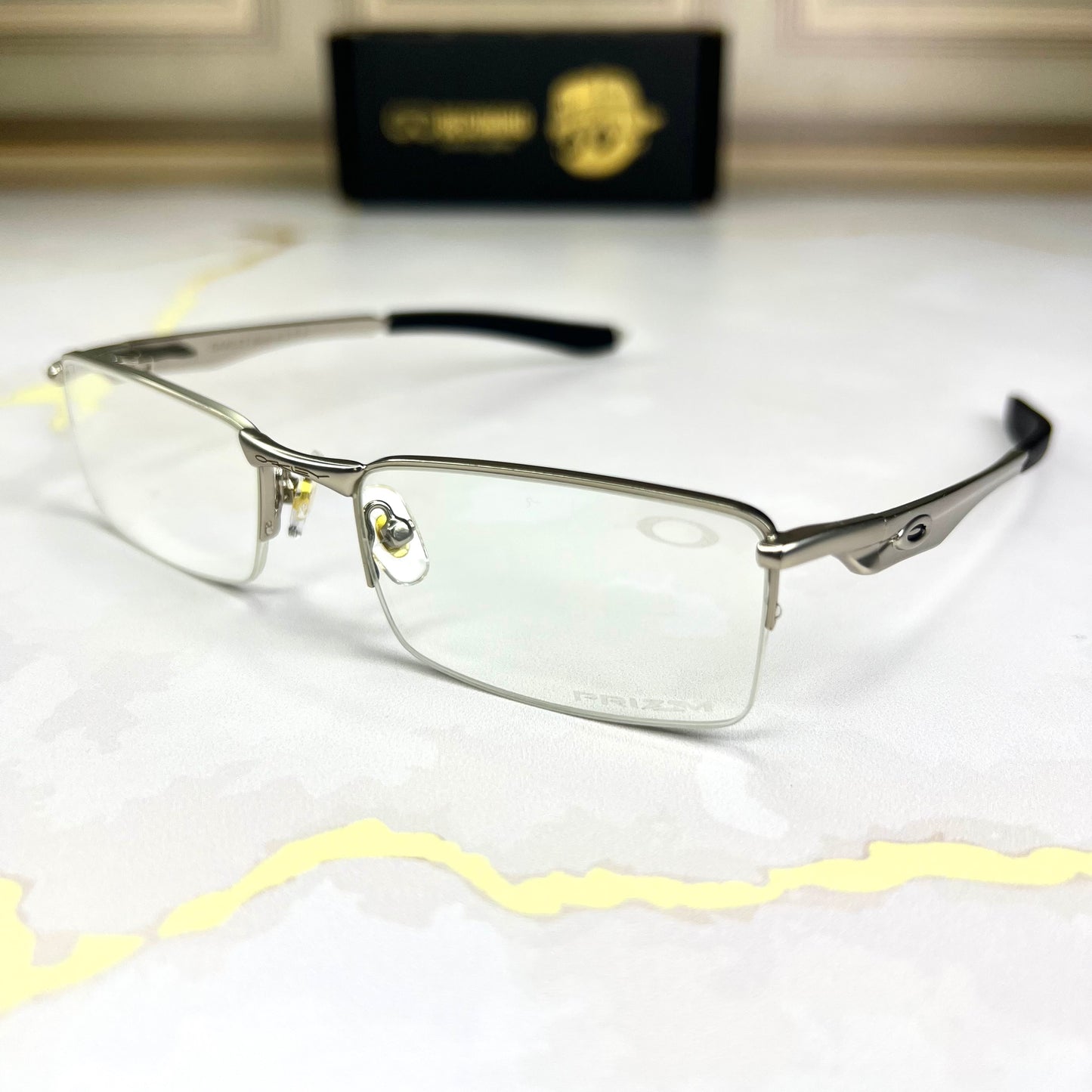Oakley Titan Plate