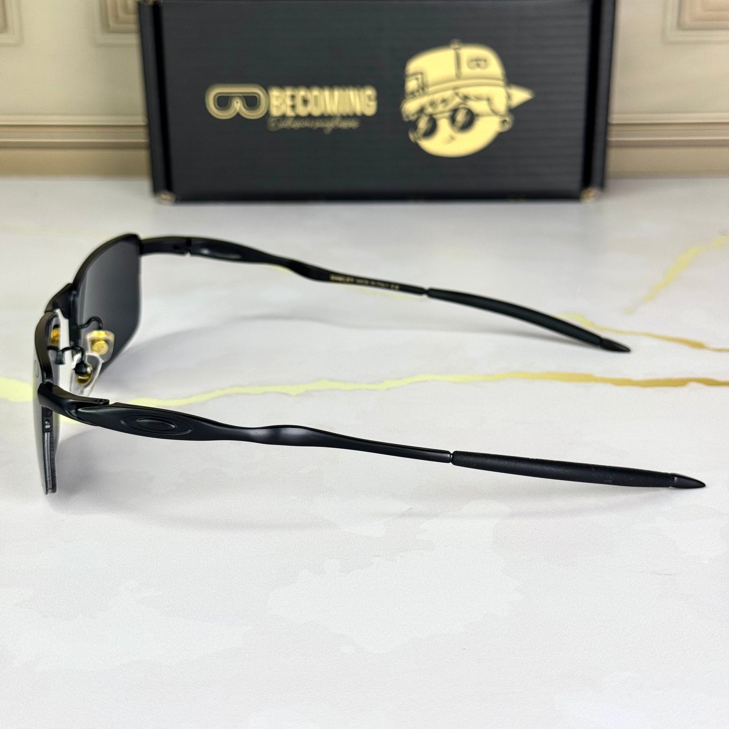 Oakley All Black
