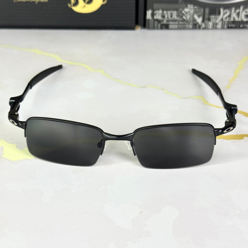 Oakley Coilover All Black detalle